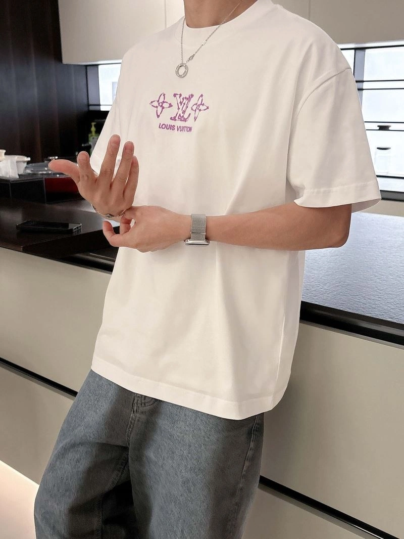 Louis Vuitton T-Shirts FashionForward 133469