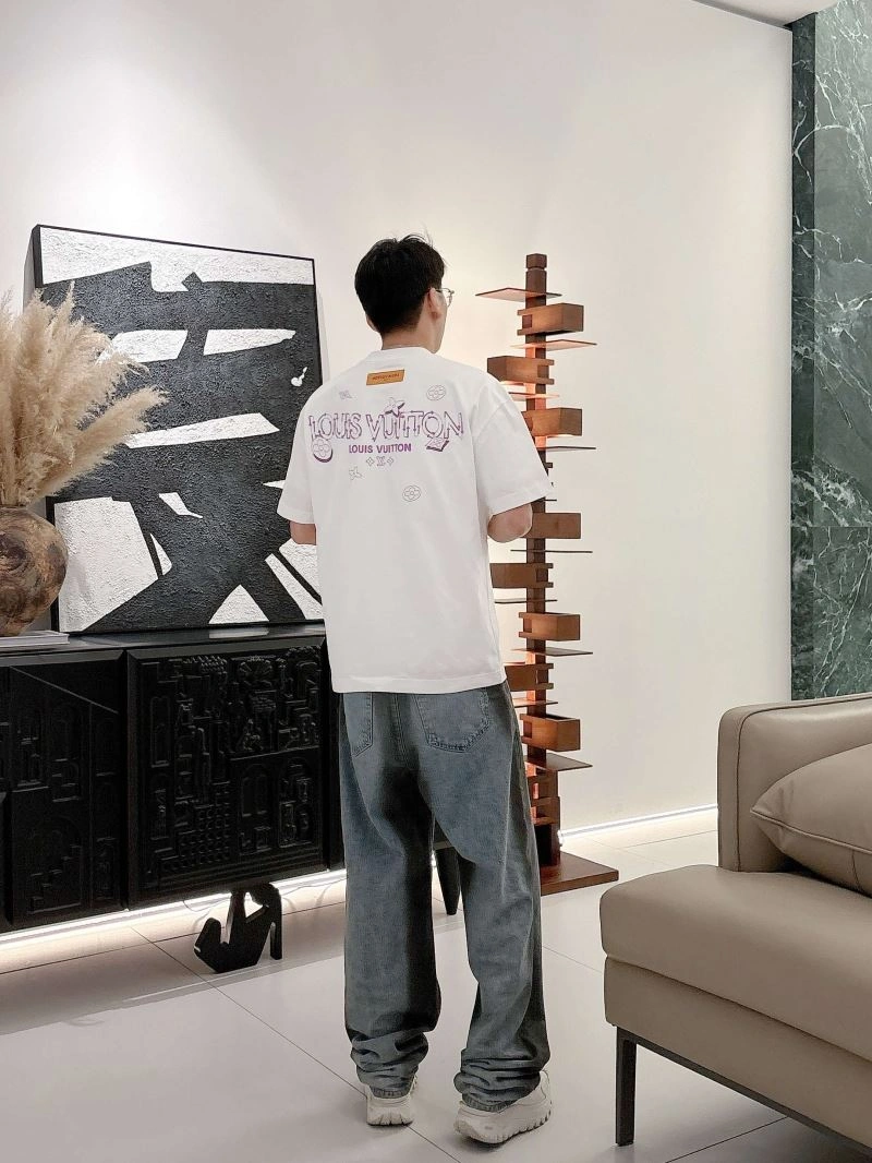 Louis Vuitton T-Shirts FashionForward 133469