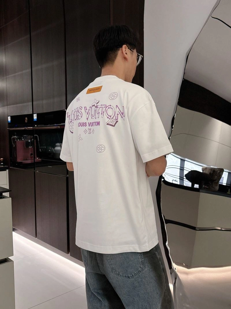 Louis Vuitton T-Shirts FashionForward 133469