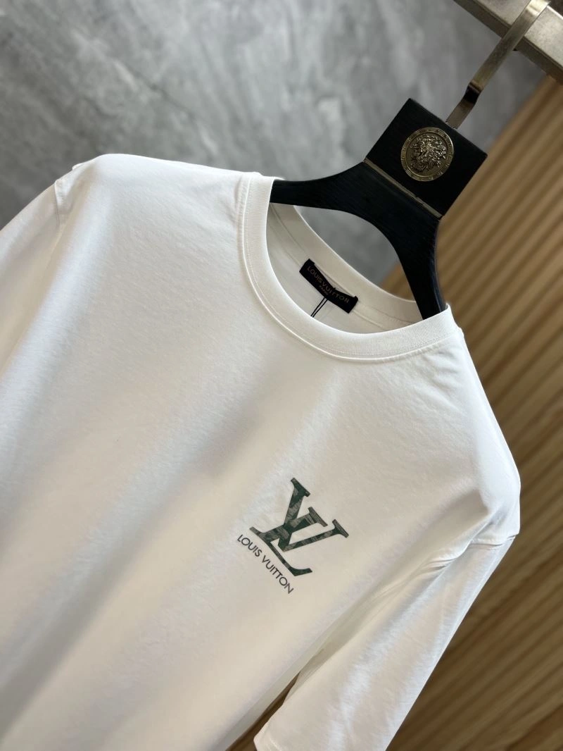 Louis Vuitton T-Shirts Bold 133444