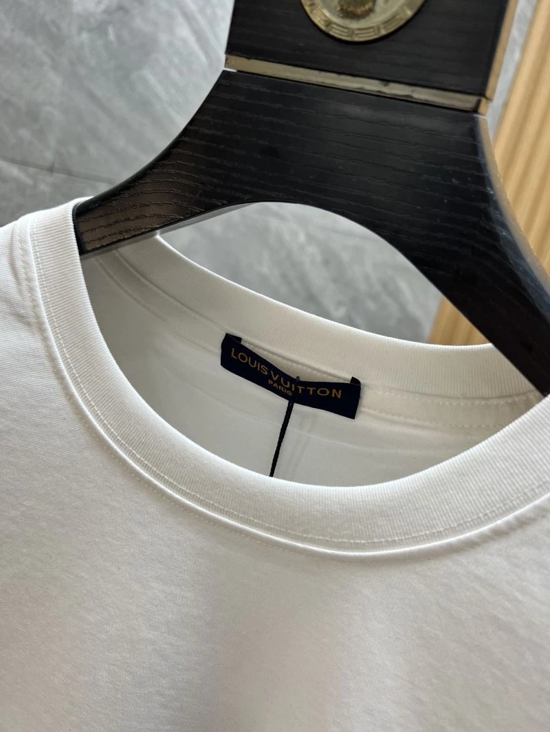 Louis Vuitton T-Shirts Bold 133444