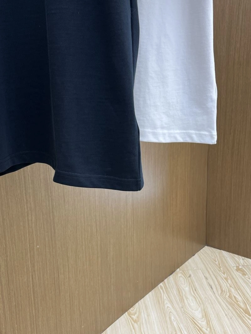 Functional Louis Vuitton T-Shirts 133449