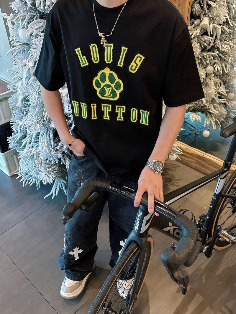 Louis Vuitton T-Shirts Breathable 133465