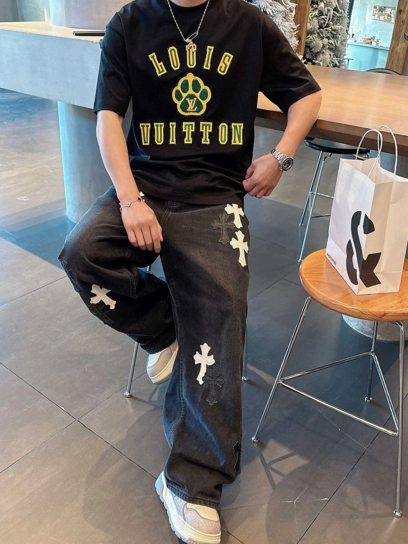Louis Vuitton T-Shirts Breathable 133465