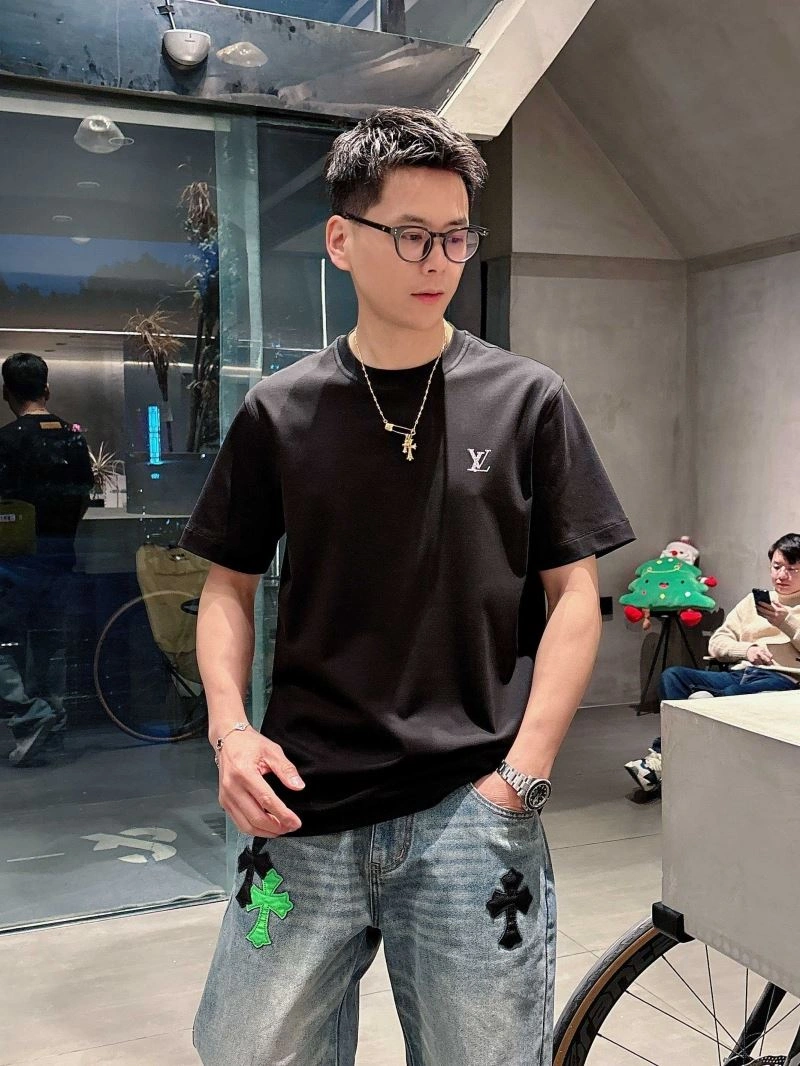 WeatherProof Louis Vuitton T-Shirts 133463