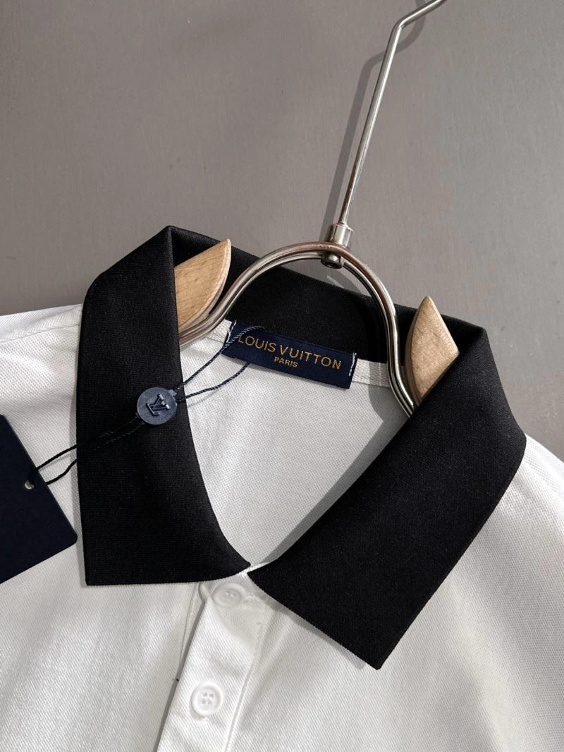 Functional Louis Vuitton T-Shirts 133464