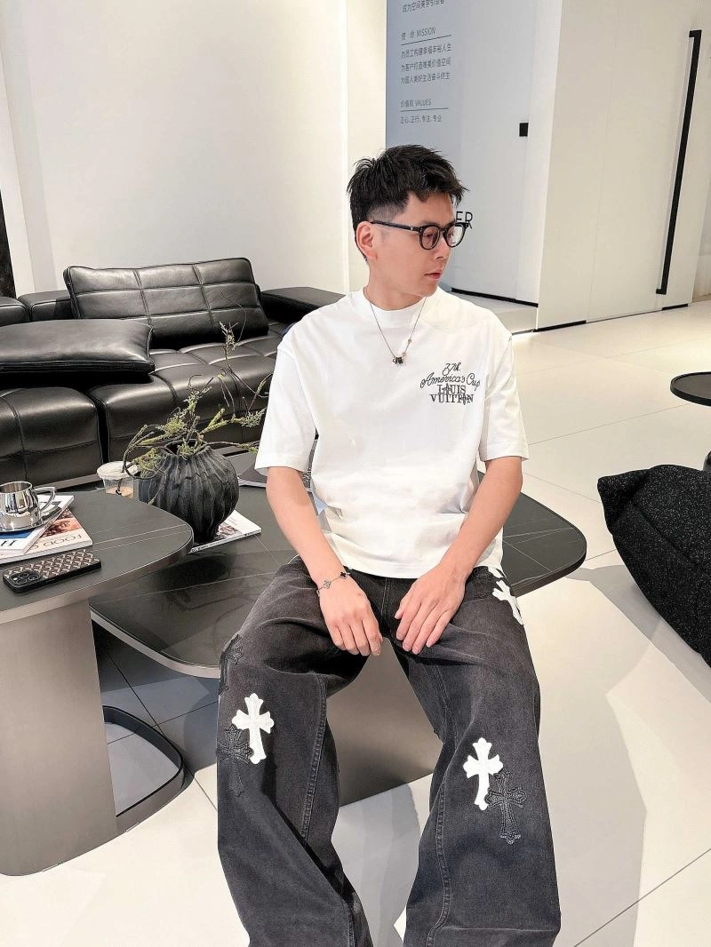 Louis Vuitton T-Shirts Trendy 133456