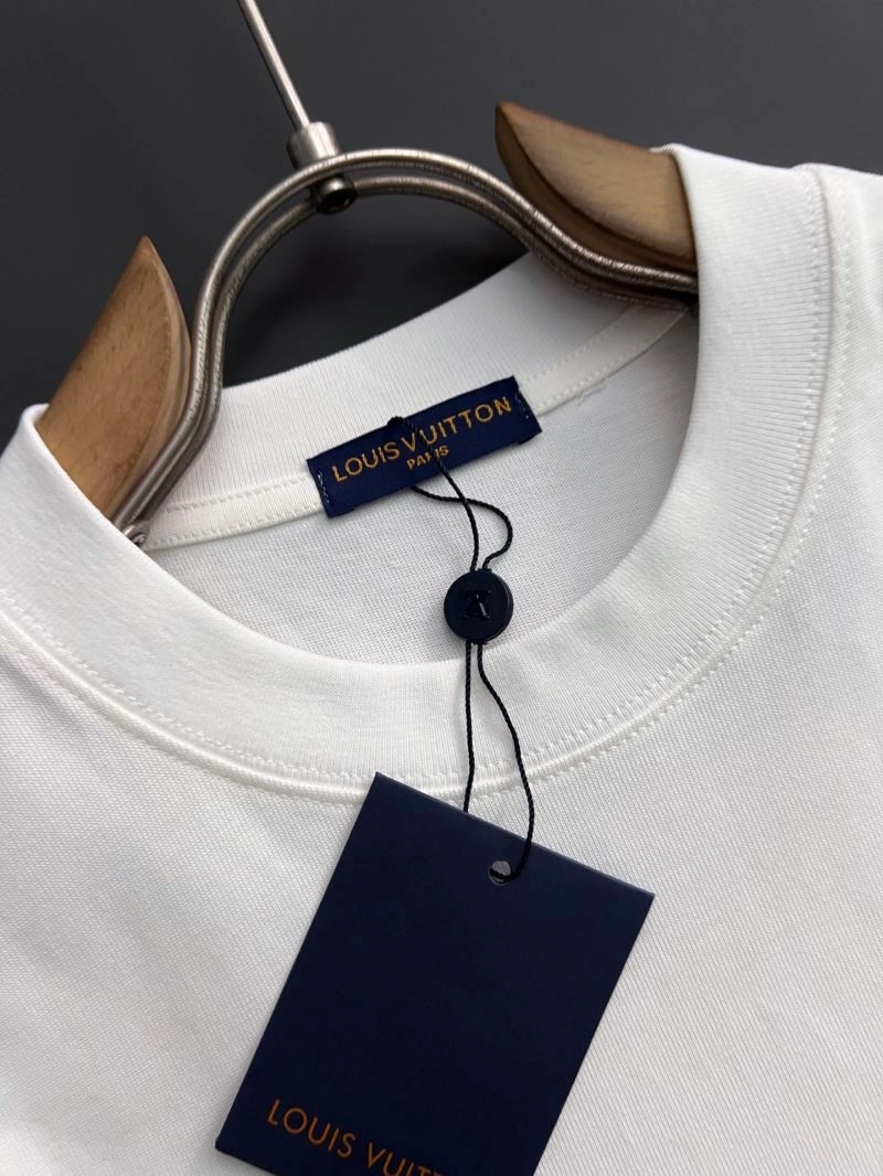 Louis Vuitton T-Shirts Durable 133438