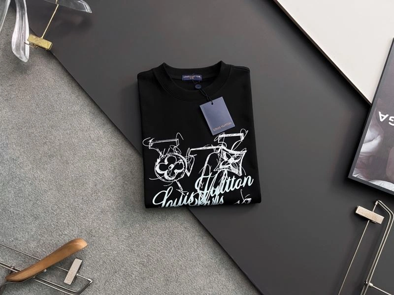 Youthful Louis Vuitton T-Shirts 133436