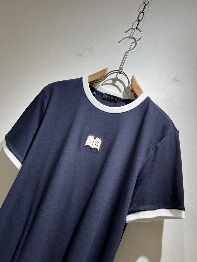 Louis Vuitton T-Shirts Stretchable 133430