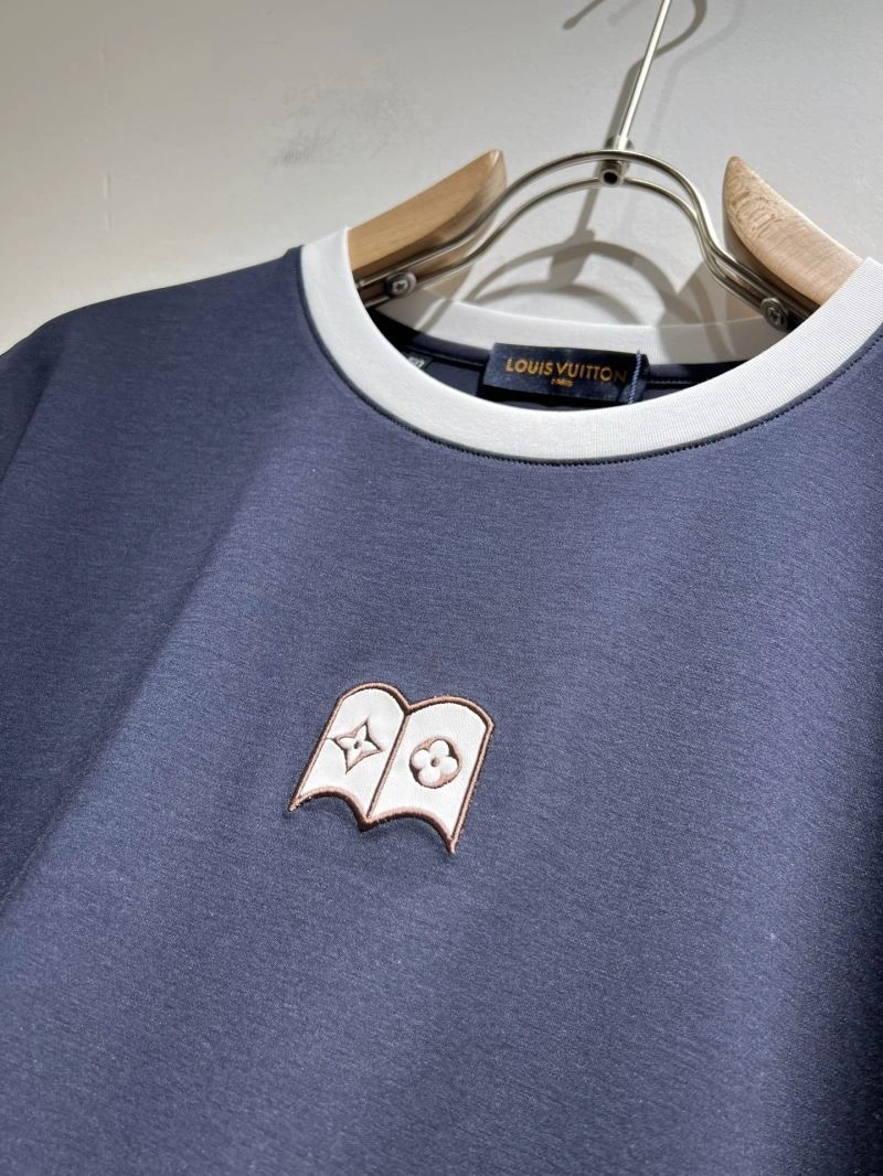 Louis Vuitton T-Shirts Stretchable 133430