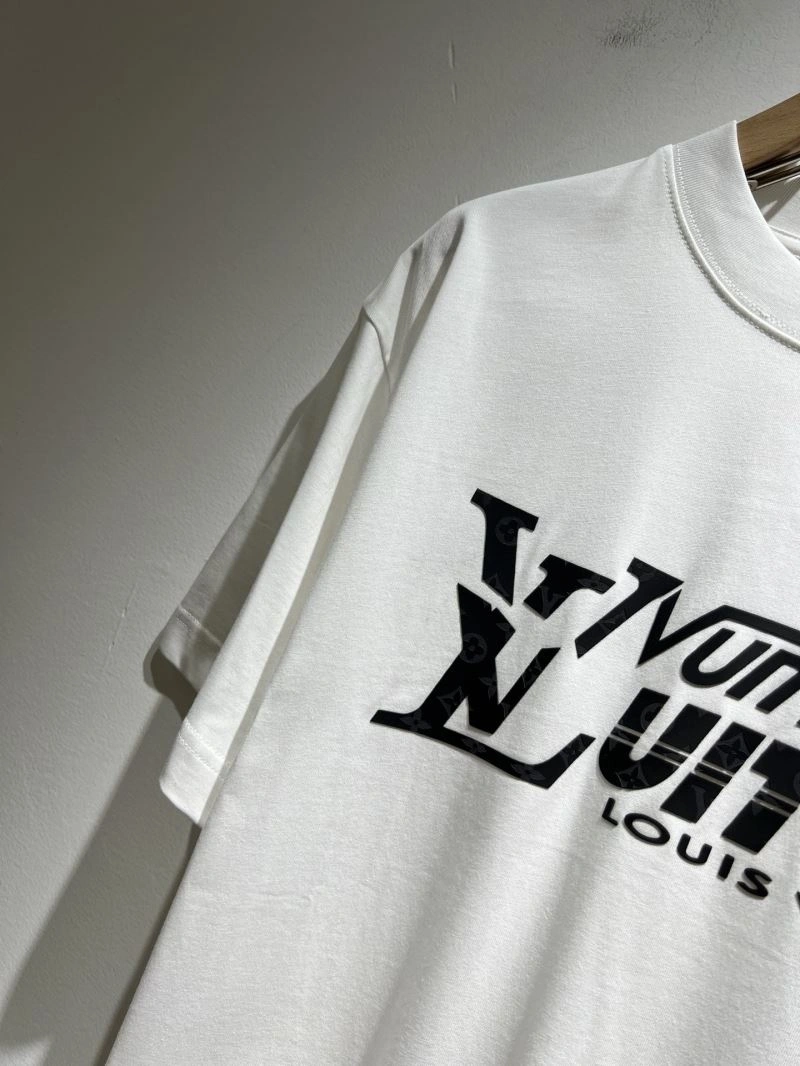 Contemporary Louis Vuitton T-Shirts 133429