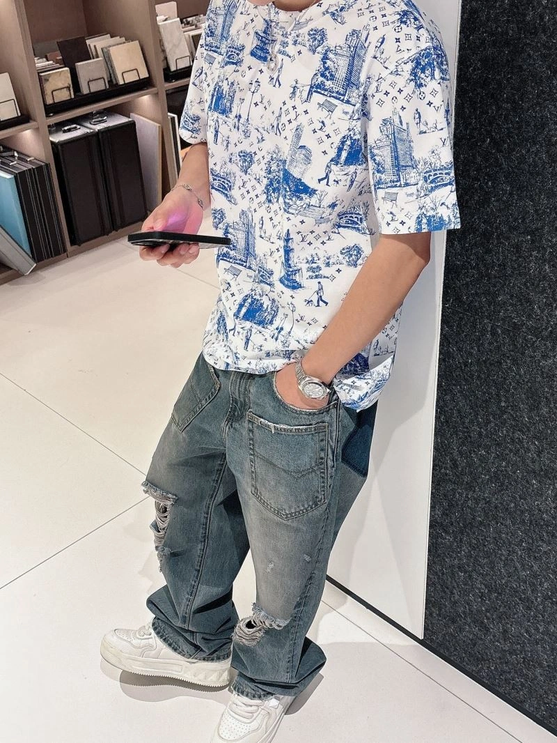 Louis Vuitton T-Shirts Supportive 133424