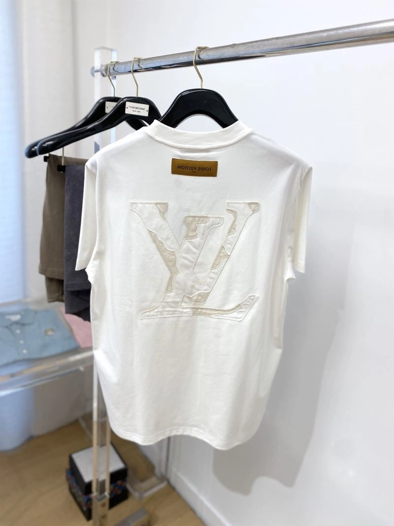 AllSeason Louis Vuitton T-Shirts 133415