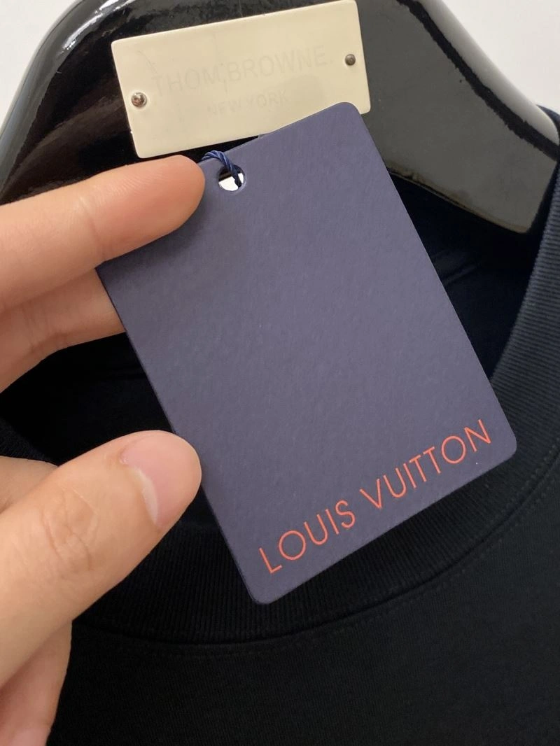 WrinkleFree Louis Vuitton T-Shirts 133412