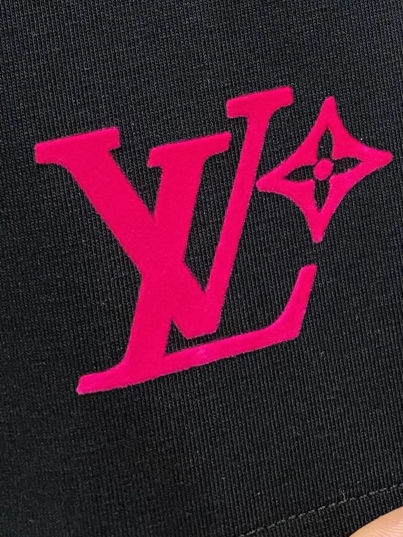 WrinkleFree Louis Vuitton T-Shirts 133412