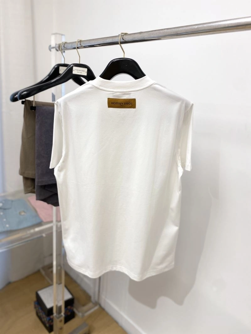 Louis Vuitton T-Shirts Affordable 133416