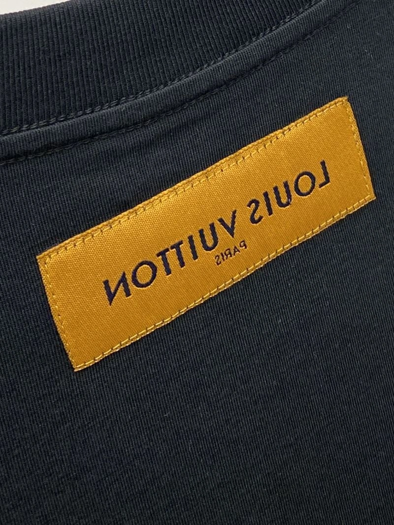 Louis Vuitton T-Shirts Youthful 133397