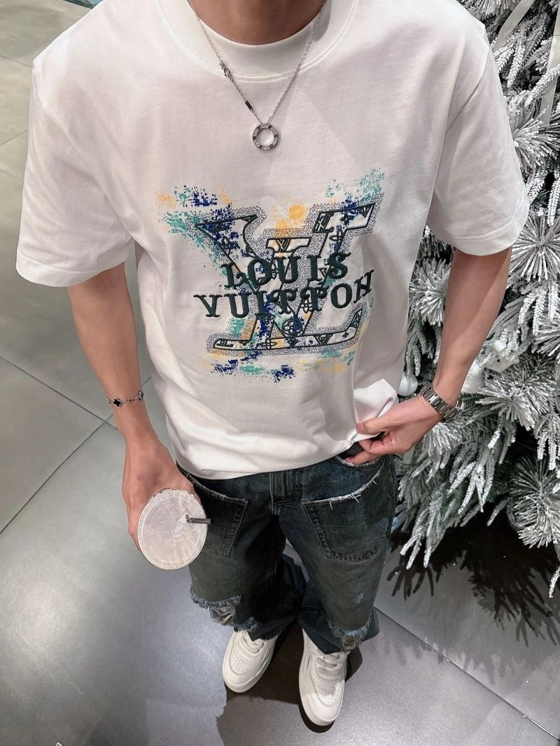 Louis Vuitton T-Shirts Affordable 133417