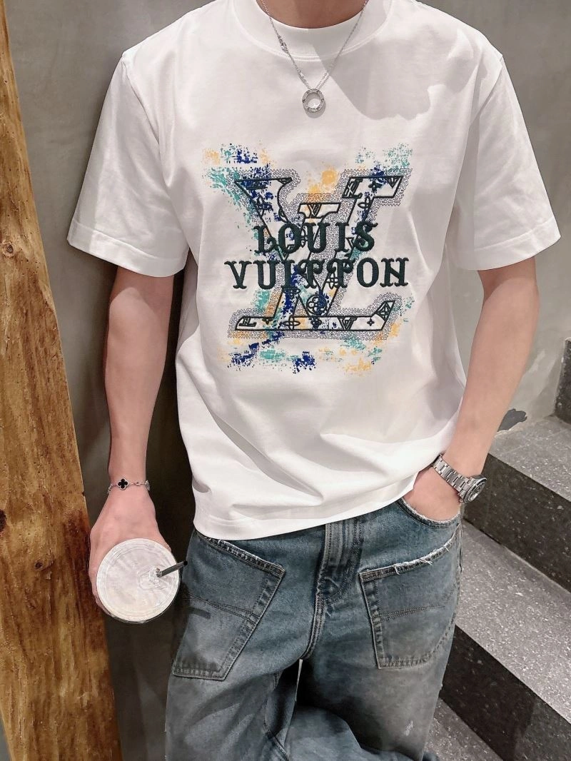 Louis Vuitton T-Shirts Affordable 133417
