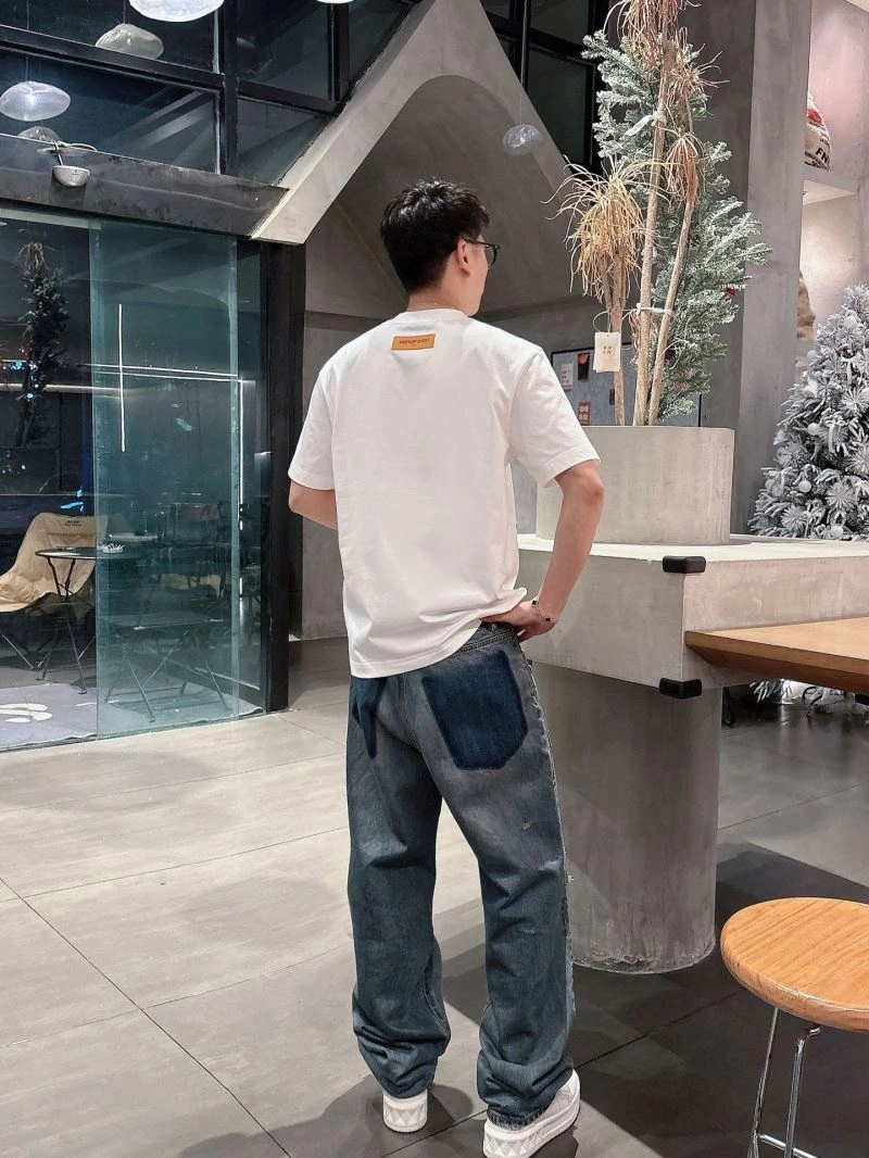 Louis Vuitton T-Shirts Affordable 133417