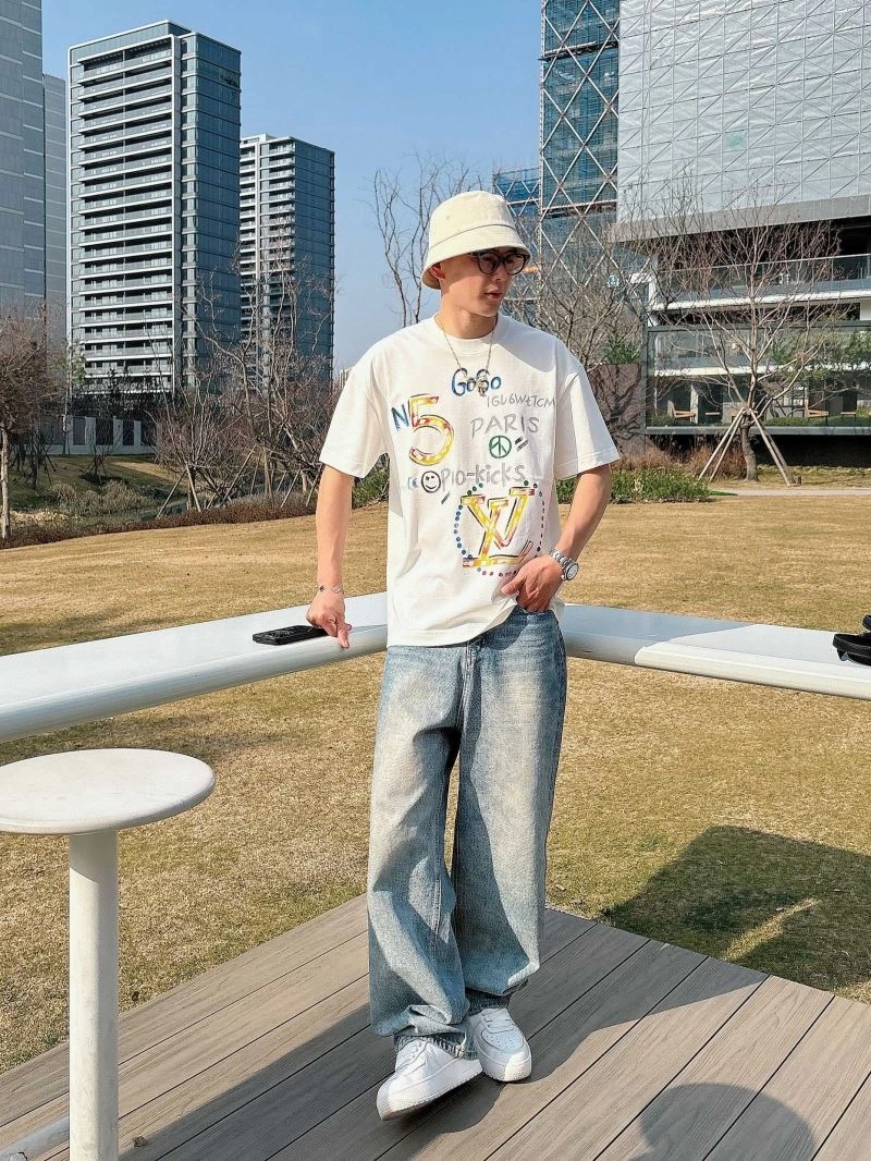 Louis Vuitton T-Shirts Sustainable 133422