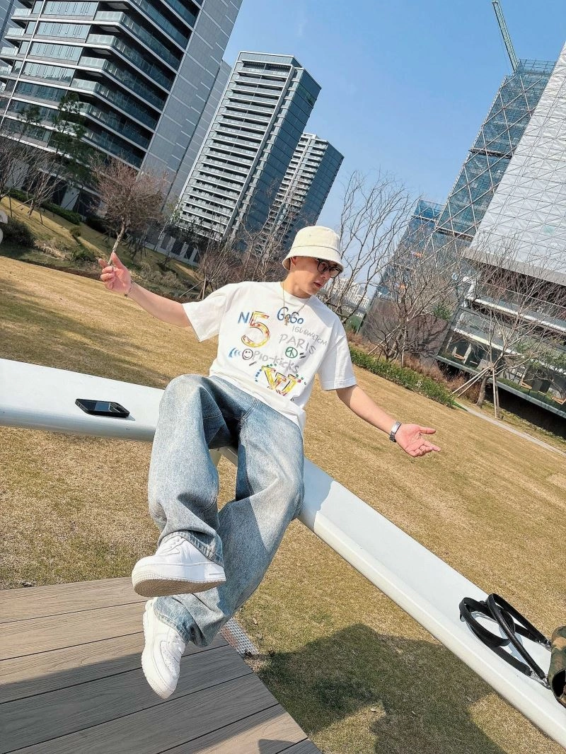 Louis Vuitton T-Shirts Sustainable 133422