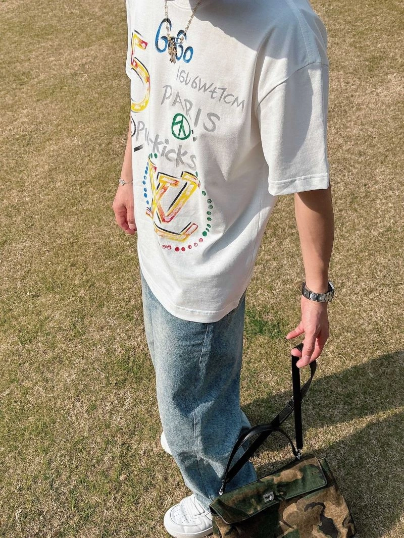 Louis Vuitton T-Shirts Sustainable 133422