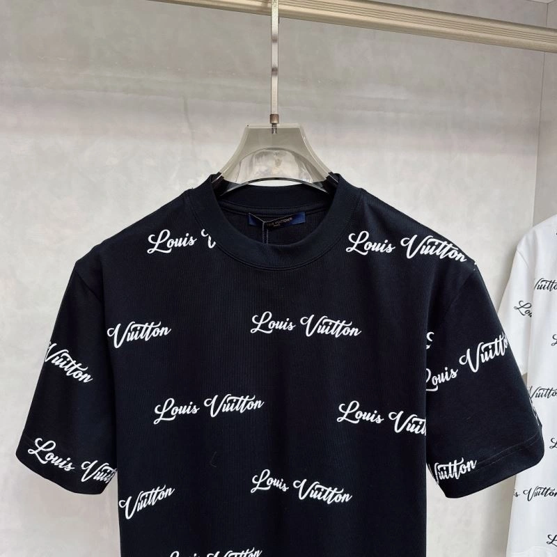 Elegant Louis Vuitton T-Shirts 133402