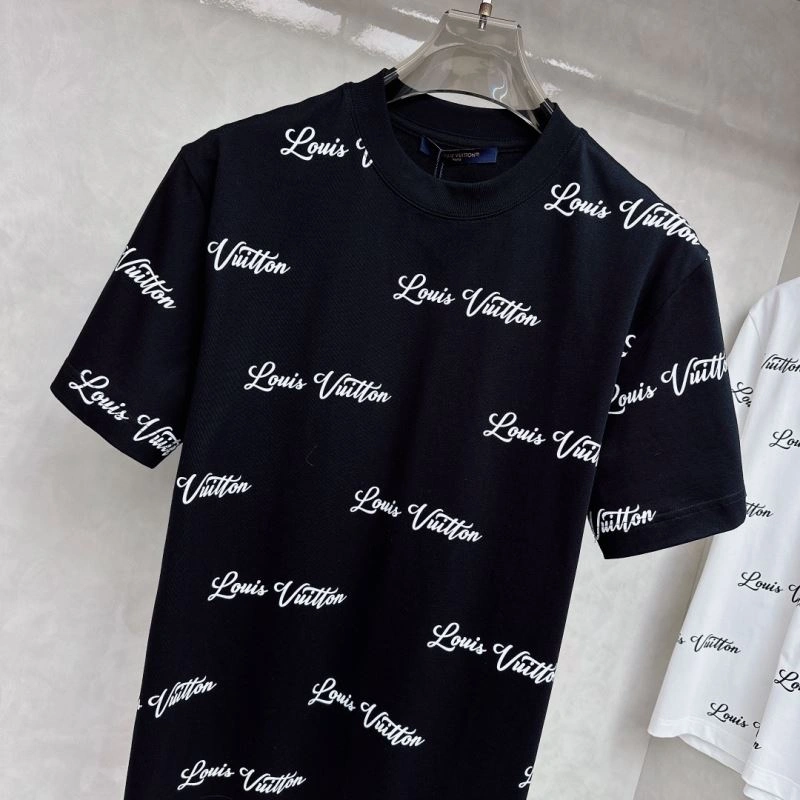 Elegant Louis Vuitton T-Shirts 133402