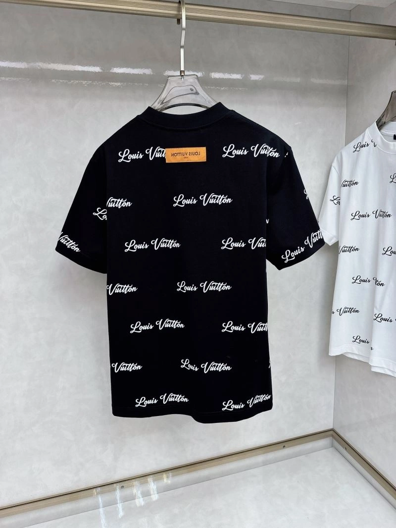 Elegant Louis Vuitton T-Shirts 133402