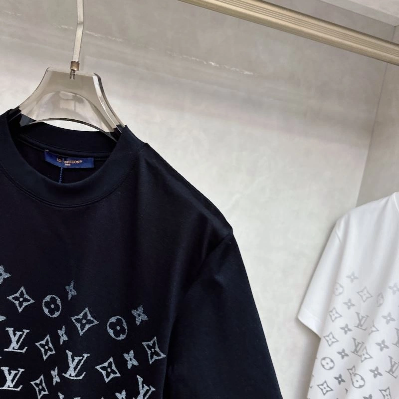 Louis Vuitton T-Shirts Chic 133396