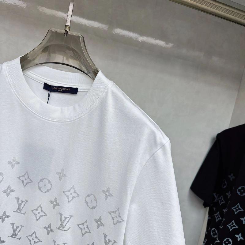 Louis Vuitton T-Shirts Unisex 133399