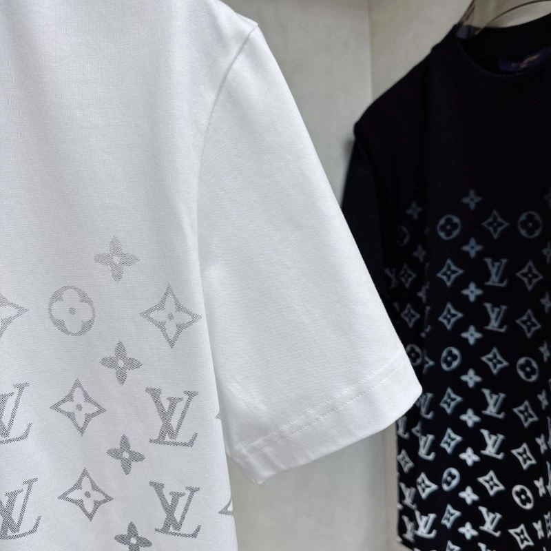 Louis Vuitton T-Shirts Unisex 133399