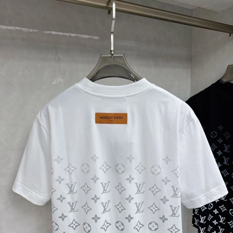 Louis Vuitton T-Shirts Unisex 133399