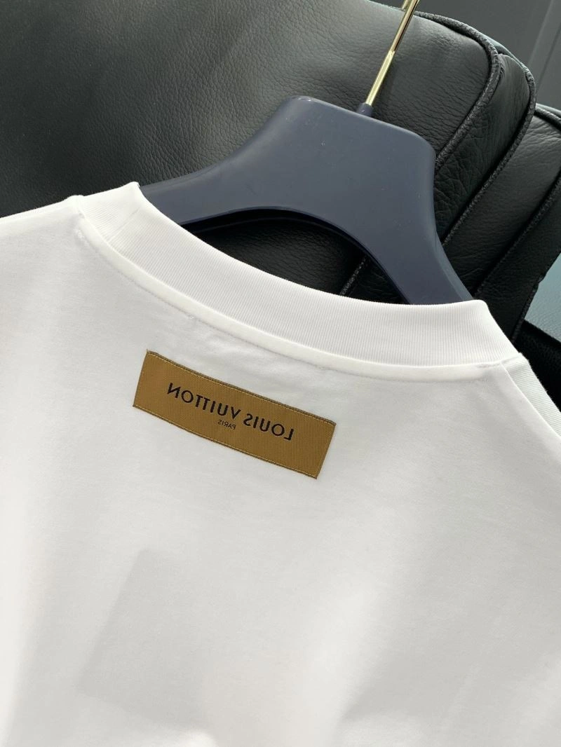 MultiPurpose Louis Vuitton T-Shirts 133398