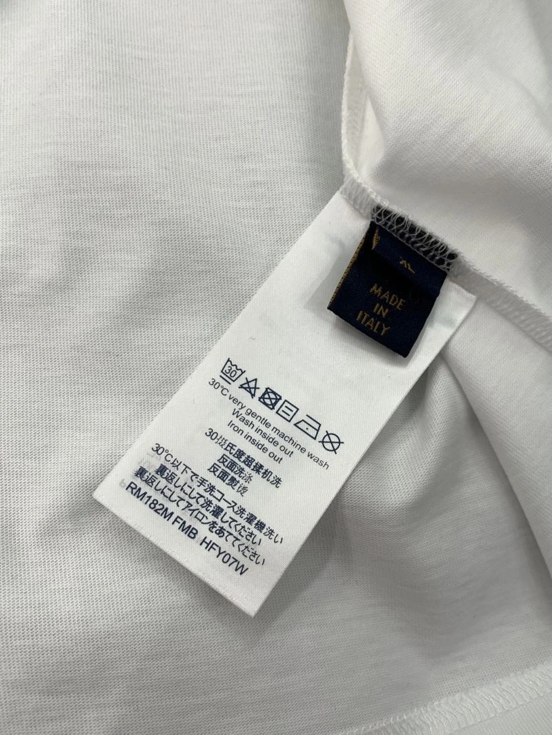 MultiPurpose Louis Vuitton T-Shirts 133398