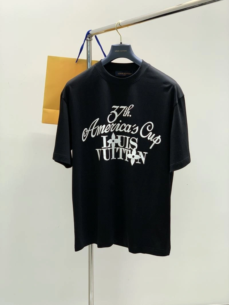 Louis Vuitton T-Shirts Refined 133405