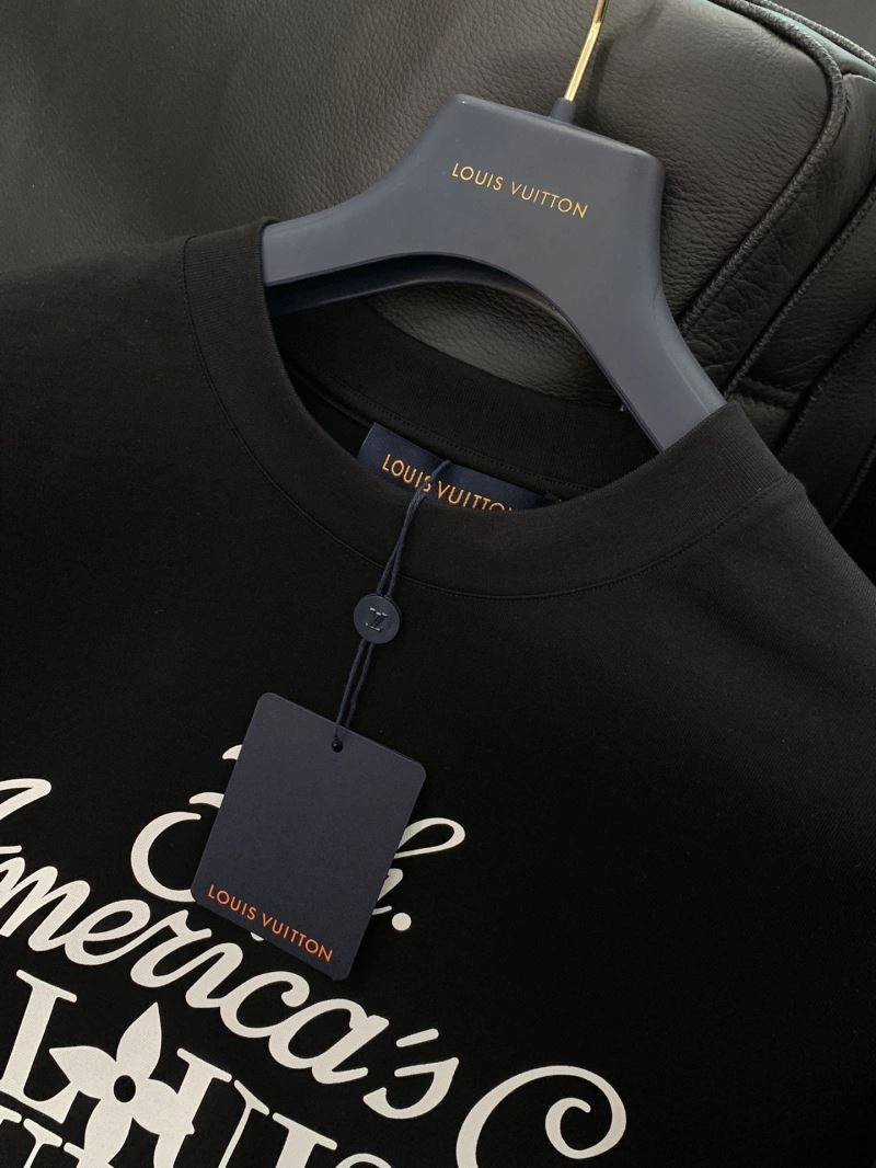 Louis Vuitton T-Shirts Refined 133405