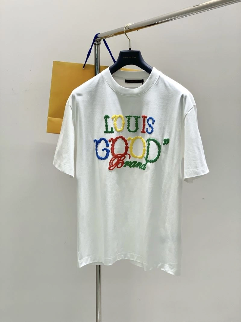 Louis Vuitton T-Shirts MoistureWicking 133401