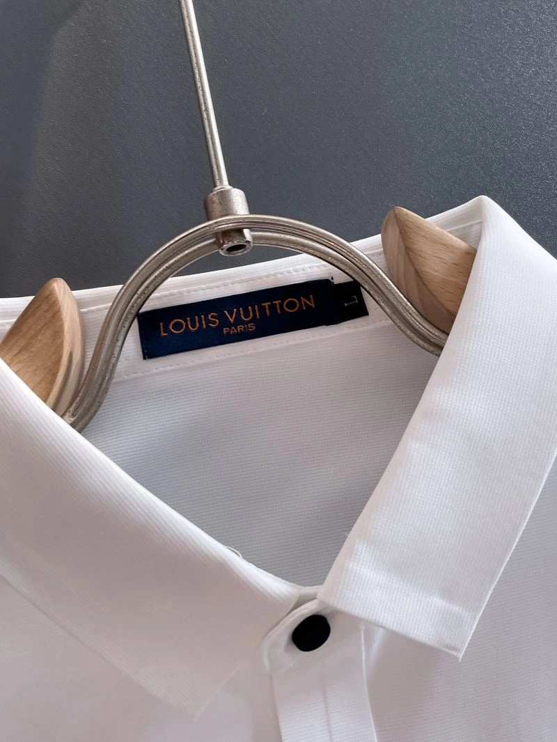 SoftTouch Louis Vuitton T-Shirts 133404