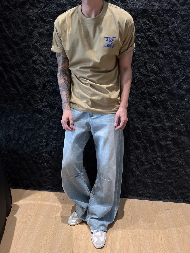 Louis Vuitton T-Shirts Resilient 133393
