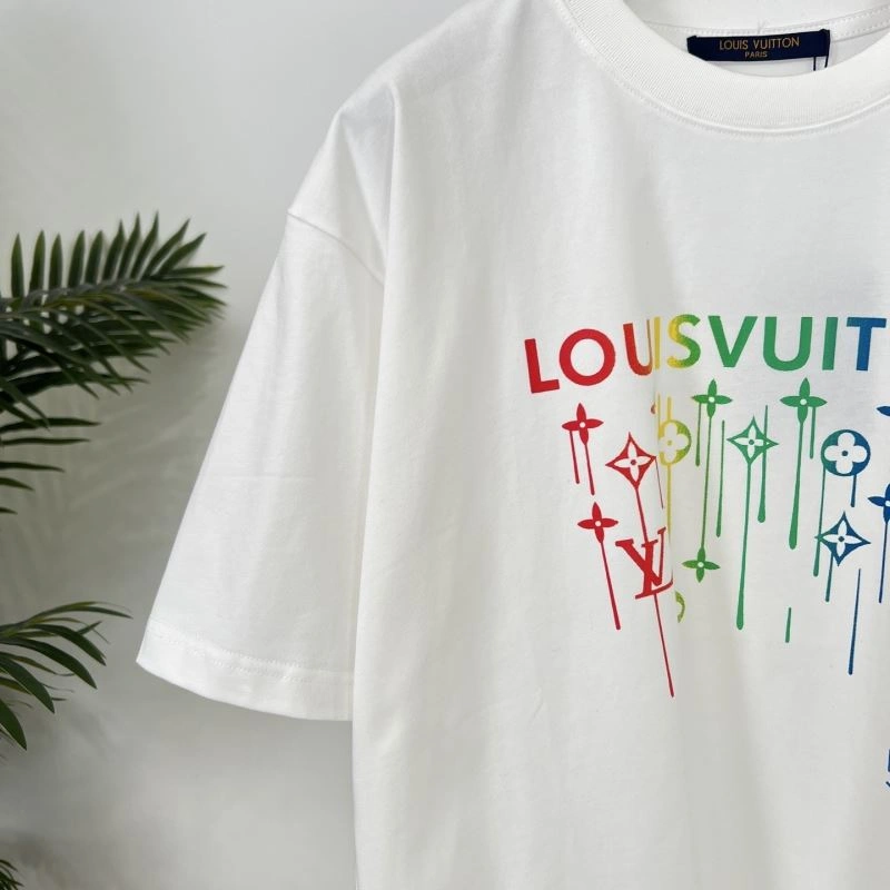Louis Vuitton T-Shirts Bright 133391