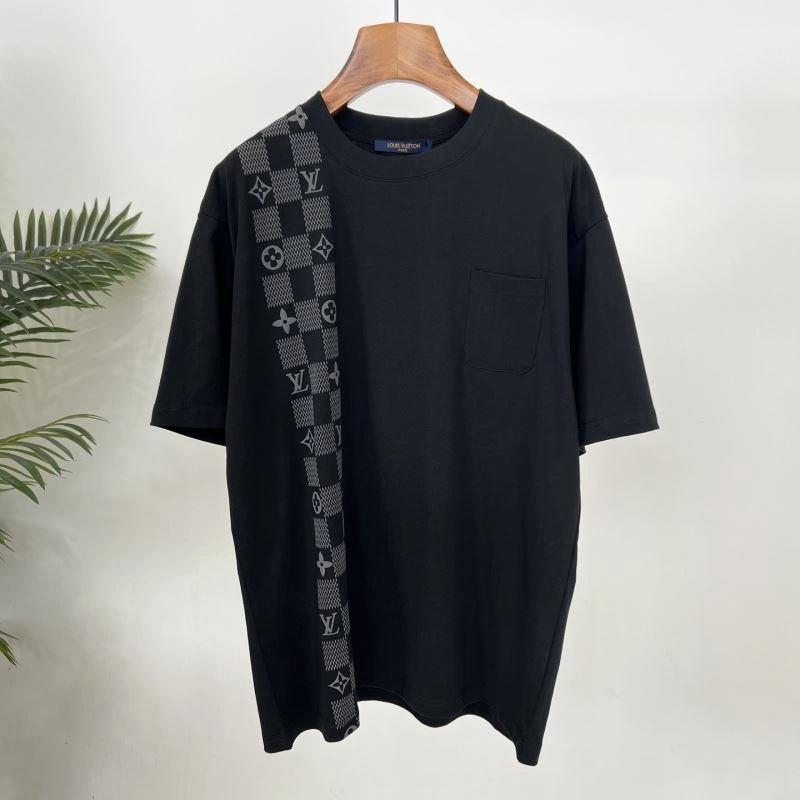 Resilient Louis Vuitton T-Shirts 133390