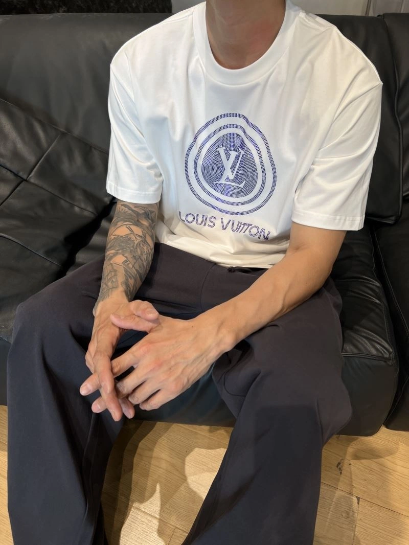 Louis Vuitton T-Shirts Effortless 133388