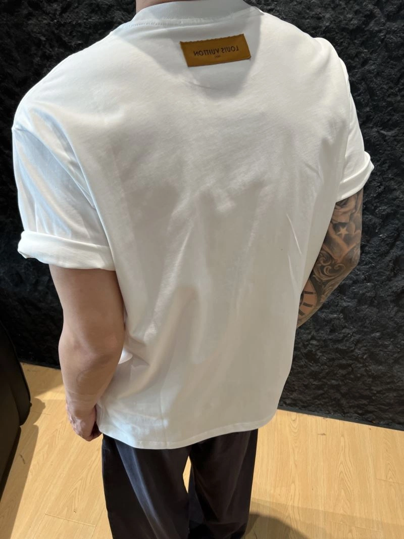 Louis Vuitton T-Shirts Effortless 133388