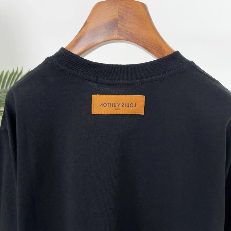 Louis Vuitton T-Shirts Snug 133387