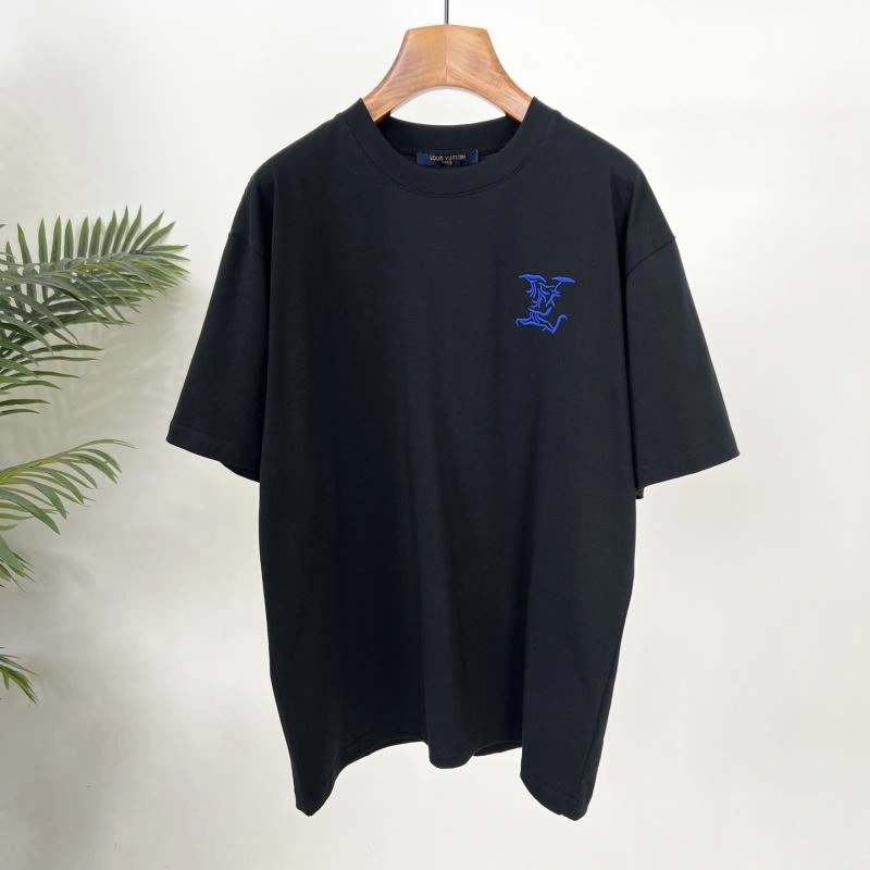 Louis Vuitton T-Shirts Lightweight 133385