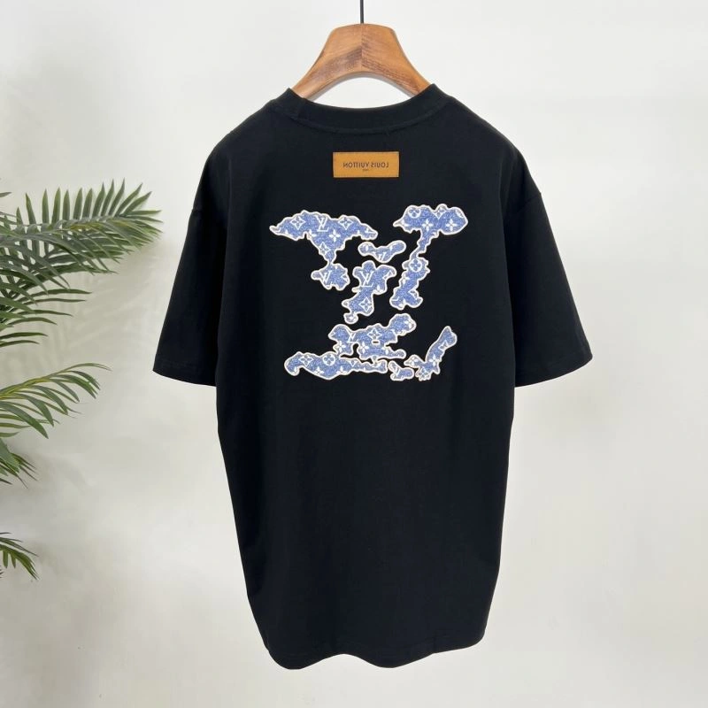 Louis Vuitton T-Shirts Lightweight 133385