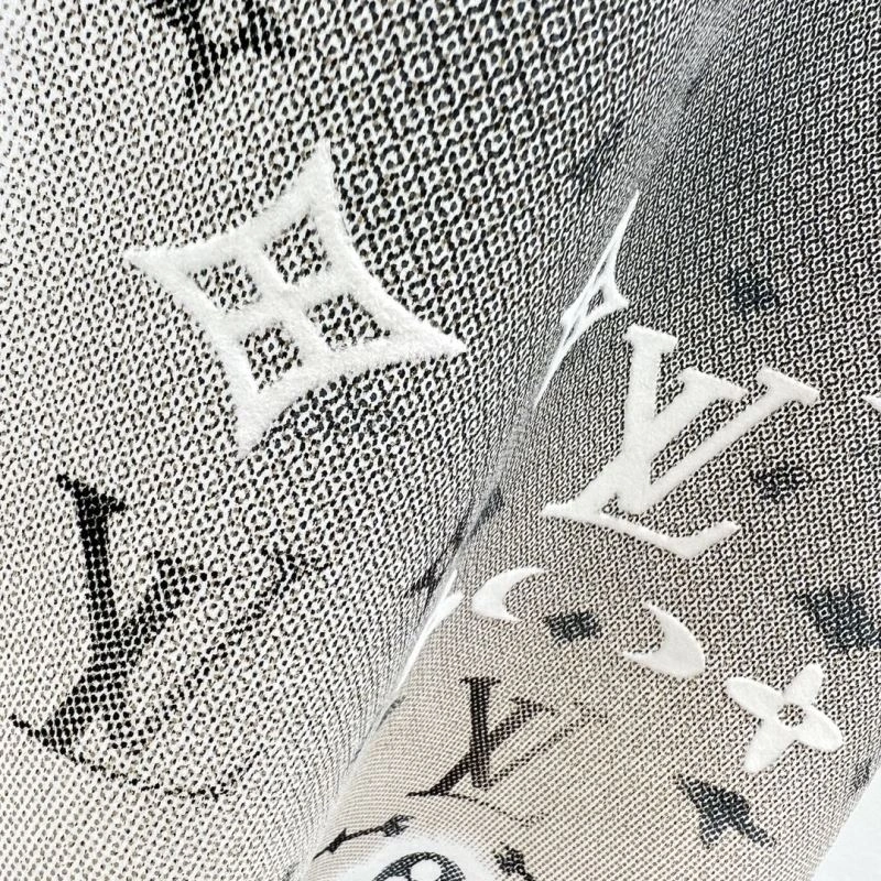Louis Vuitton T-Shirts Soft 133361